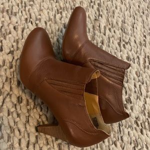 Audrey Brooke tan  booties